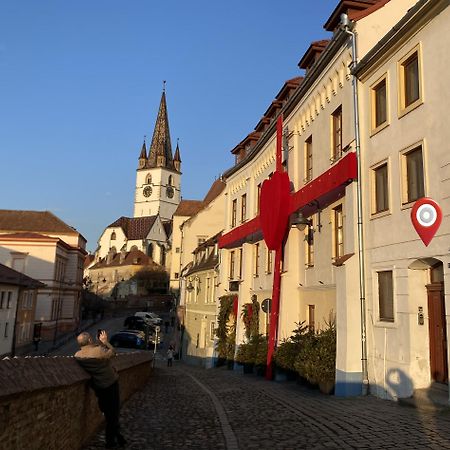 Amedeea'S Apartment Sibiu Dış mekan fotoğraf